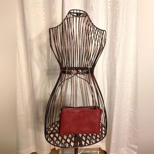 Small‎ wine/burgundy purse